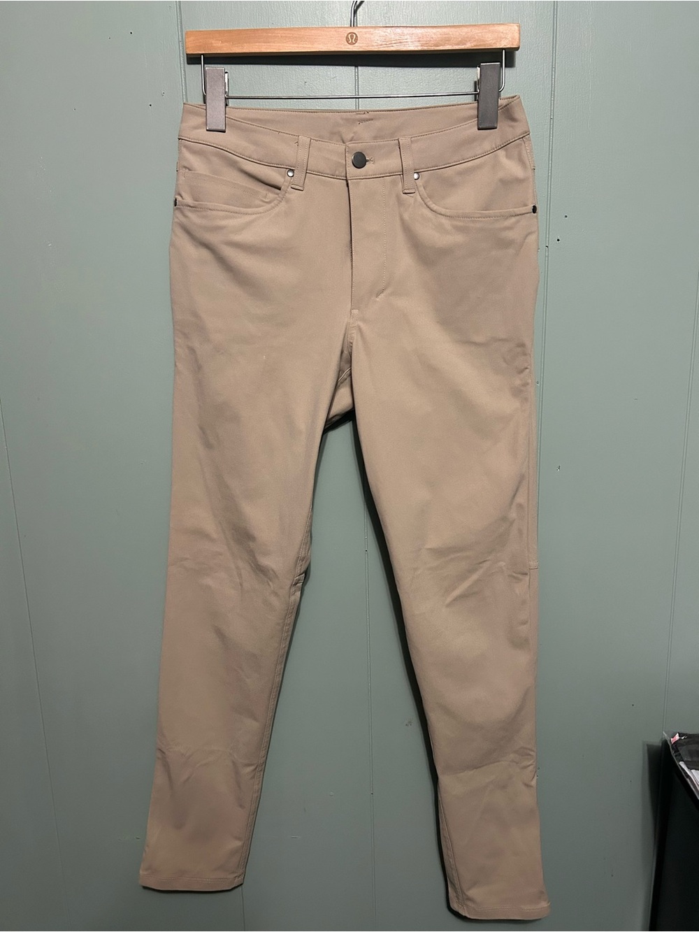 lululemon athletica Men's Slim Stretch Chinos in Khaki